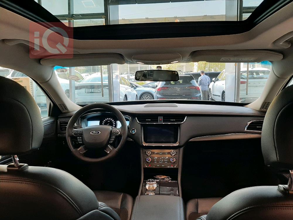 Ford Taurus